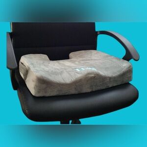 Bael Wellness Posture Support Seat Cushion alleviates back and tailbone pain NEW